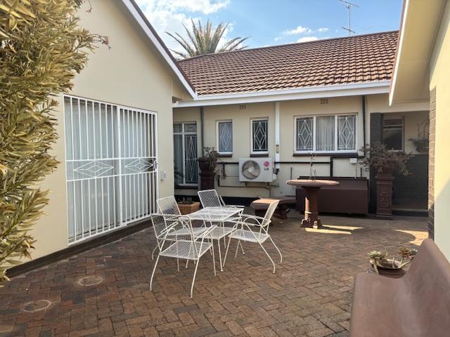 5 Bedroom Property for Sale in Wolmaransstad North West